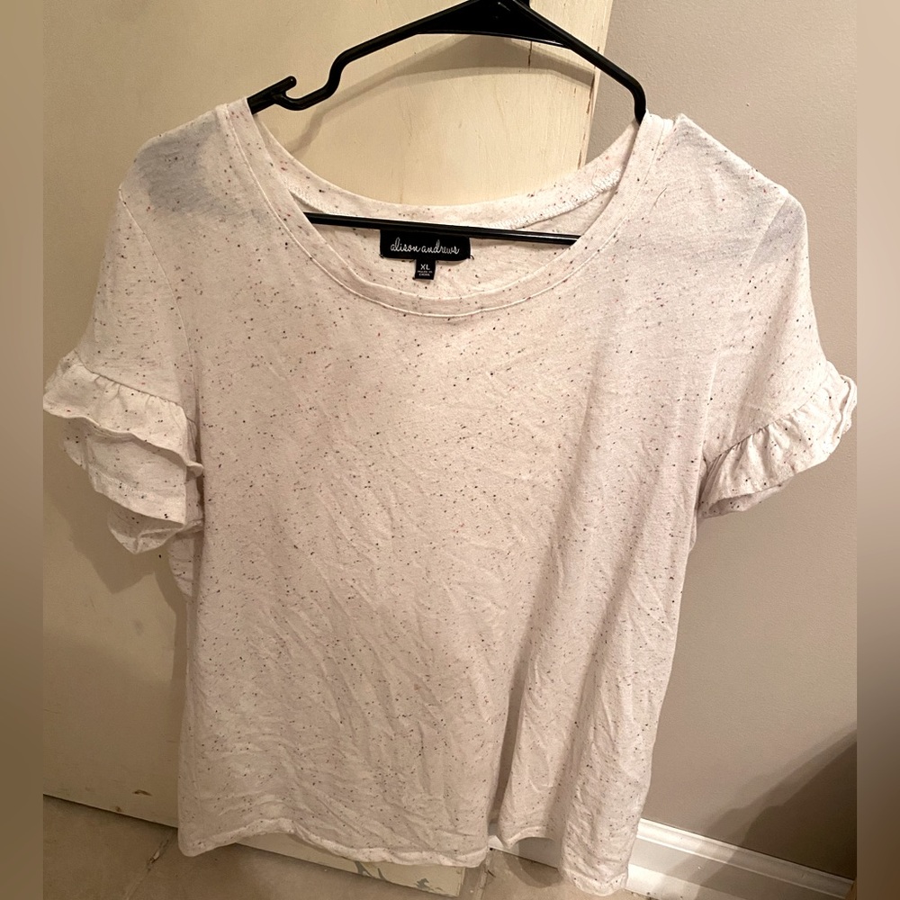 Cute white top